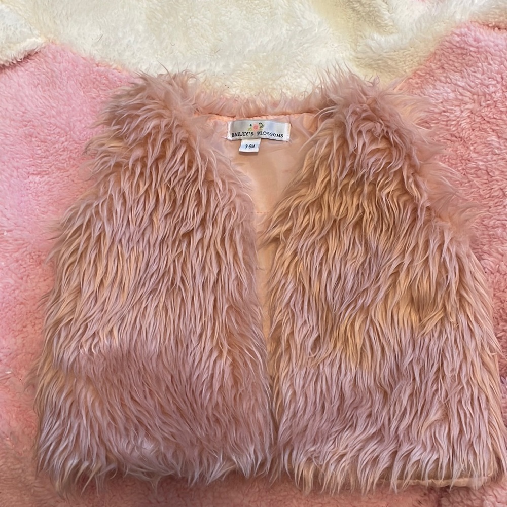 Baby girl fur vest 3-6M